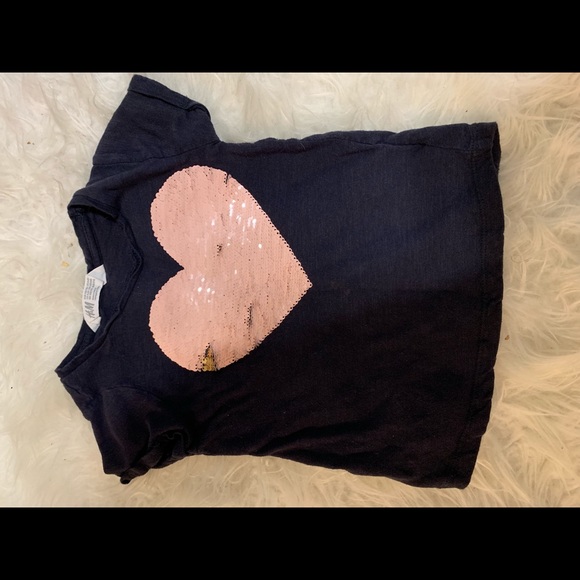 Kids T-shirt with reversible sequins heart - Picture 2 of 2